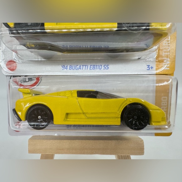 Hot Wheels ‘94 Bugatti EB110 SS Mainline Ships Same Day - Picture 2 of 3